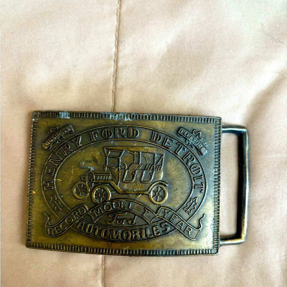 Vintage FORD Model T record year belt buckle.‎ Henry Ford Detroit. 5342